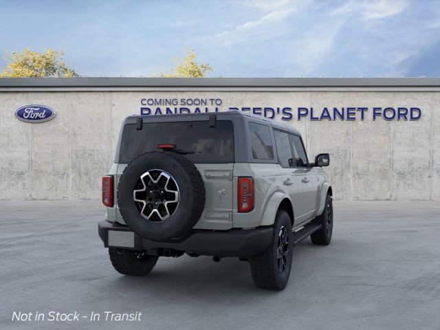 2024 Ford Bronco Outer Banks 8