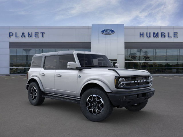 2024 Ford Bronco Outer Banks 7