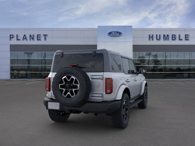 2024 Ford Bronco Outer Banks 8