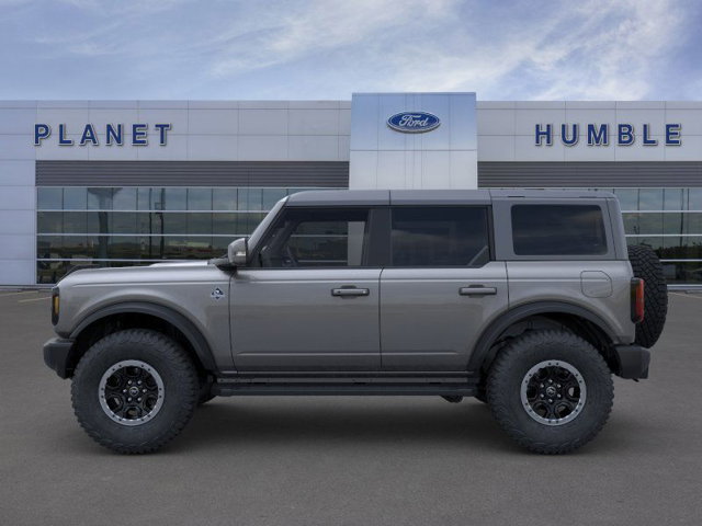 2024 Ford Bronco Outer Banks 3