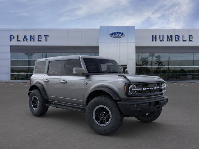 2024 Ford Bronco Outer Banks 7