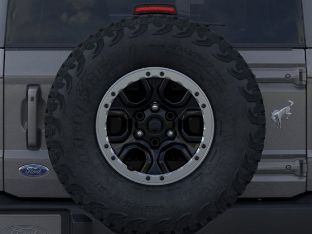 2024 Ford Bronco Outer Banks 24