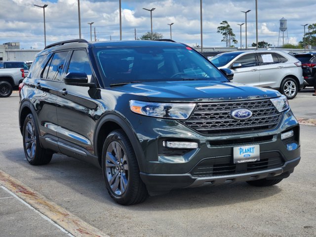 2023 Ford Explorer XLT 3