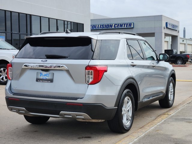 2023 Ford Explorer XLT 4