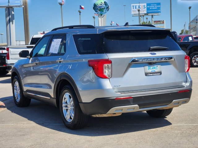 2023 Ford Explorer XLT 4