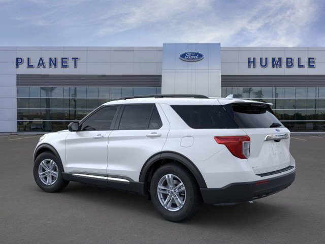 2024 Ford Explorer XLT 4