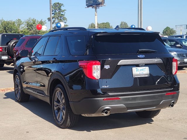 2023 Ford Explorer XLT 4