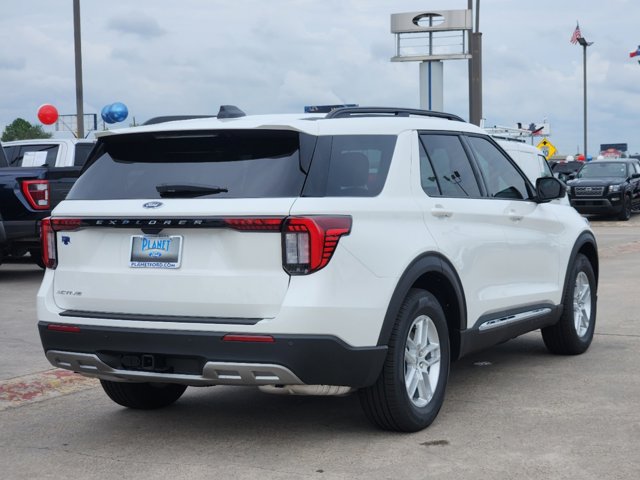 2025 Ford Explorer Active 3