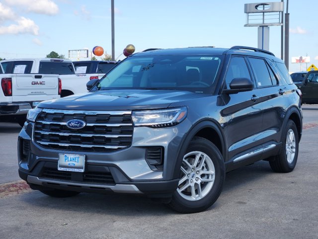 2025 Ford Explorer Active 2