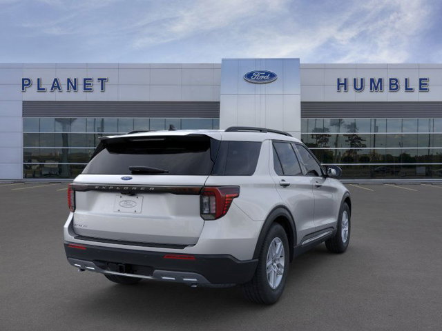 2025 Ford Explorer Active 8