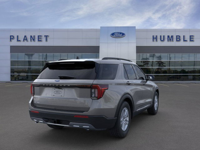 2025 Ford Explorer Active 8