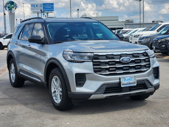 2025 Ford Explorer Active 2