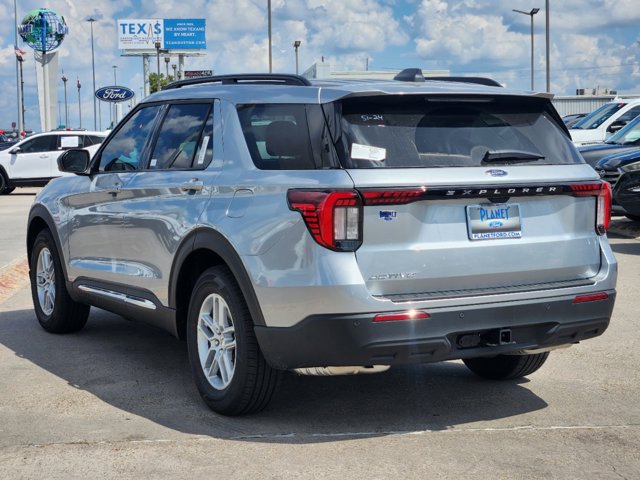 2025 Ford Explorer Active 3