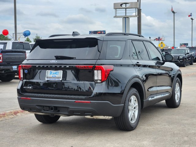 2025 Ford Explorer Active 3