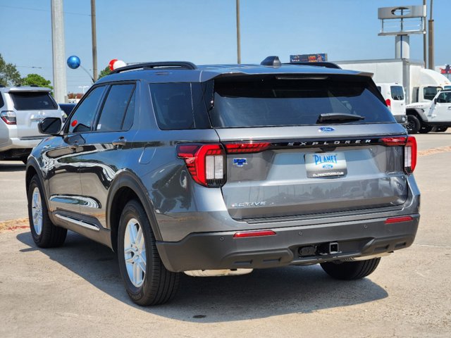 2025 Ford Explorer Active 3