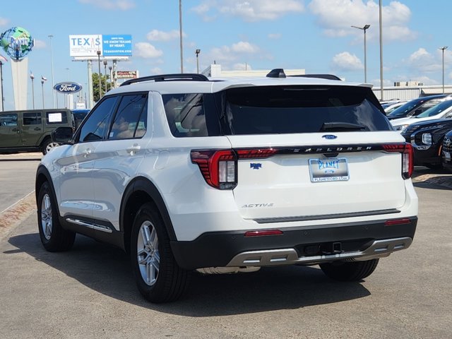 2025 Ford Explorer Active 4