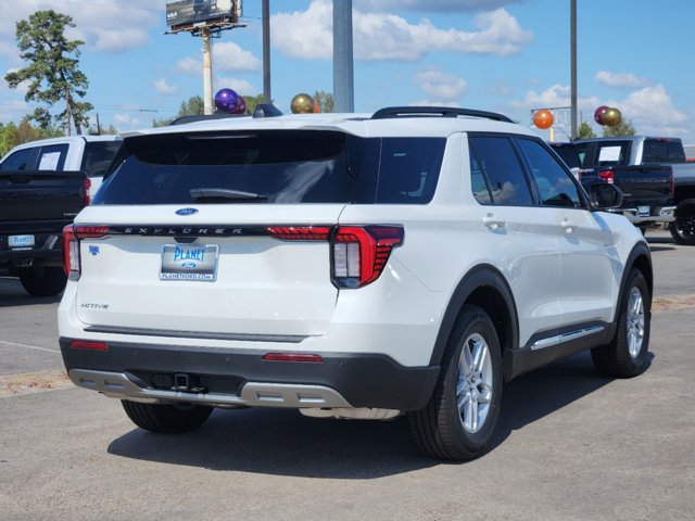 2025 Ford Explorer Active 5