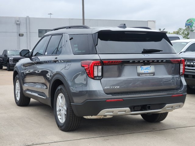 2025 Ford Explorer Active 3