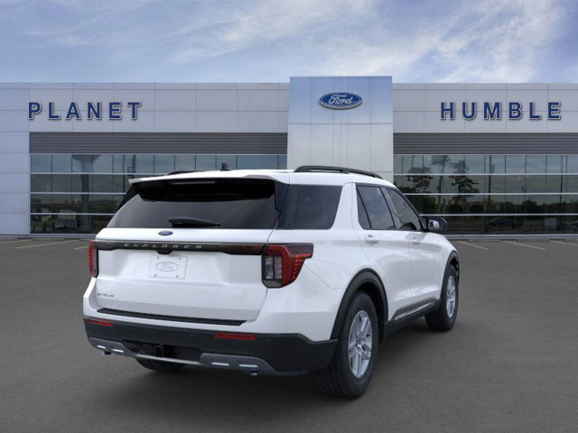 2025 Ford Explorer Active 8