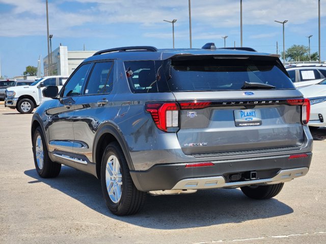 2025 Ford Explorer Active 3