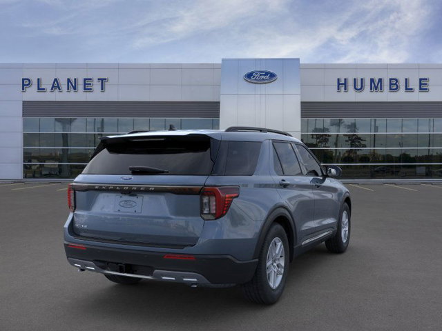 2025 Ford Explorer Active 8