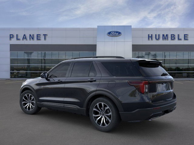 2025 Ford Explorer ST-Line 4