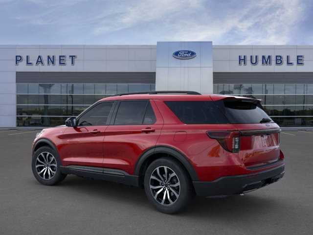 2025 Ford Explorer ST-Line 4