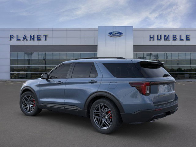 2025 Ford Explorer ST-Line 4