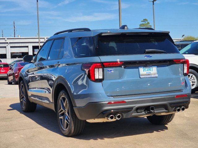 2025 Ford Explorer ST 3