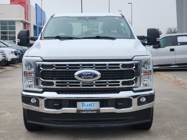 2023 Ford Super Duty F-250 SRW XLT 2