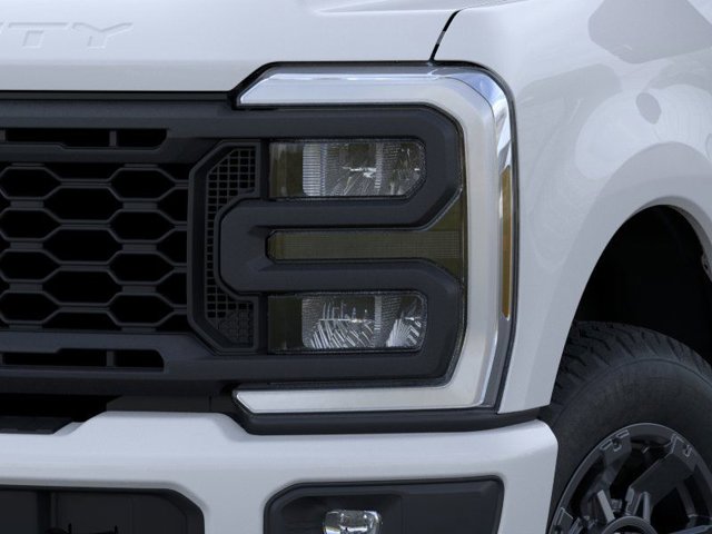 2024 Ford Super Duty F-350 SRW XL 18