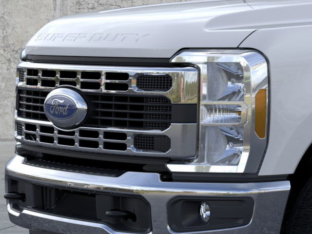 2024 Ford Super Duty F-350 DRW XLT 17