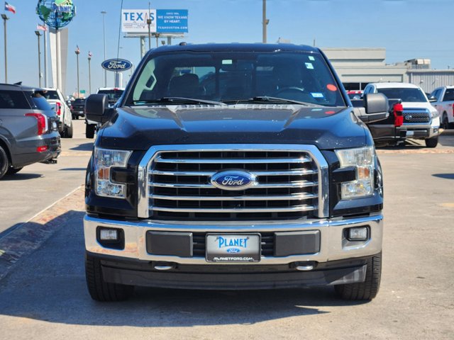 2017 Ford F-150 XLT 2