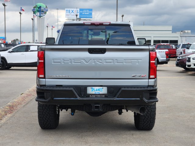 2024 Chevrolet Silverado 2500HD ZR2 5