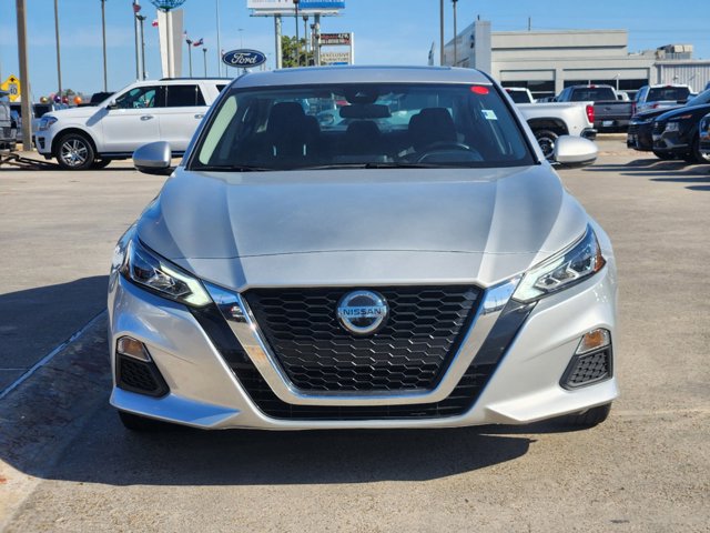 2022 Nissan Altima 2.5 SV 2