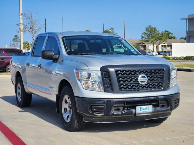 2017 Nissan Titan S 3