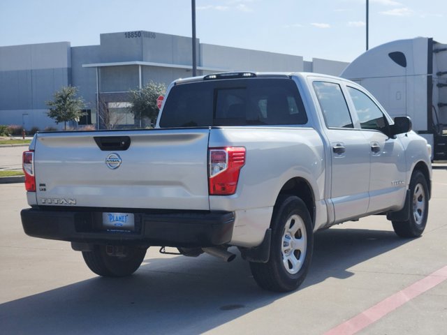 2017 Nissan Titan S 4