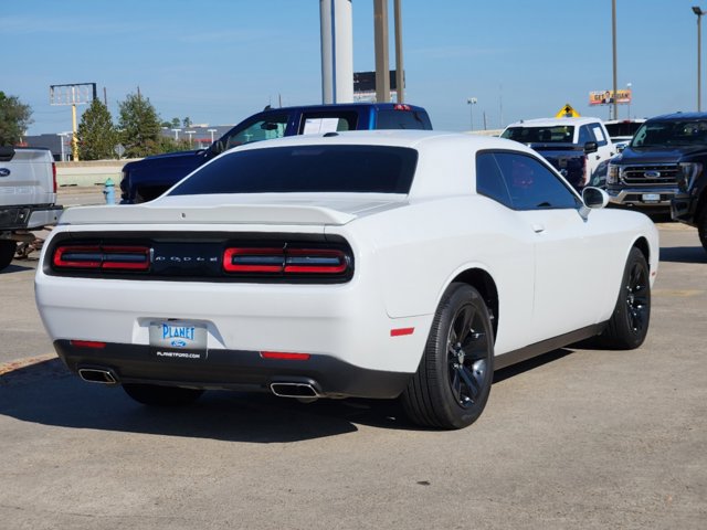 2019 Dodge Challenger SXT 4