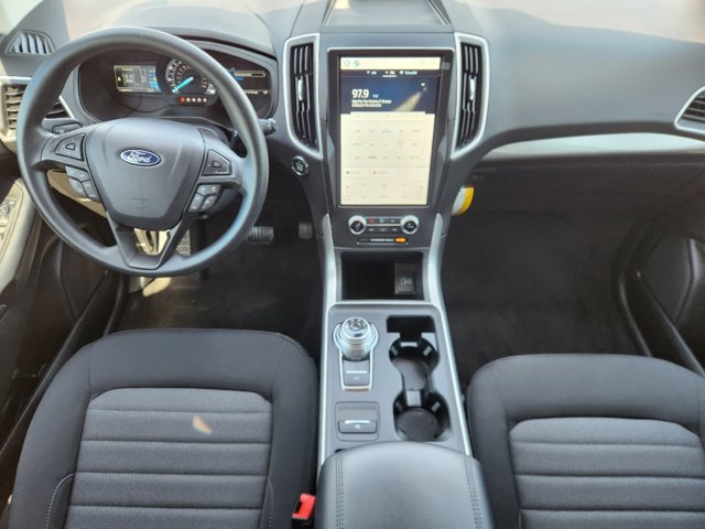 2024 Ford Edge SE 19