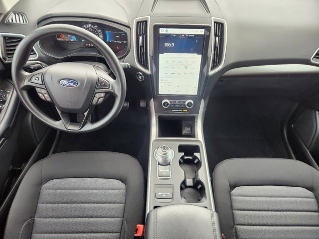 2024 Ford Edge SE 19