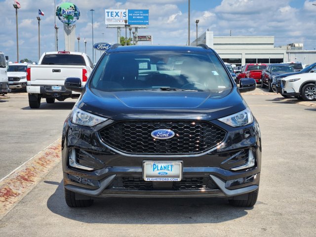 2022 Ford Edge ST-Line 2