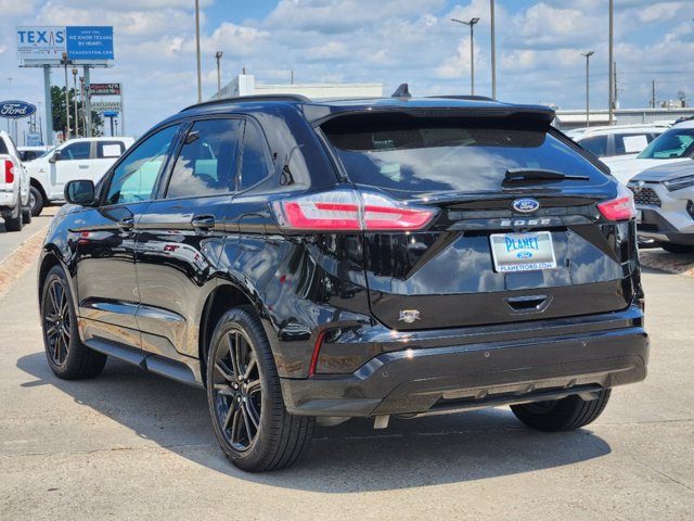 2022 Ford Edge ST-Line 4