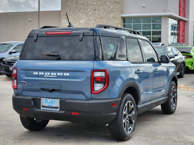 2024 Ford Bronco Sport Outer Banks 3