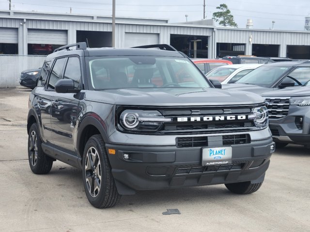 2024 Ford Bronco Sport Outer Banks 2