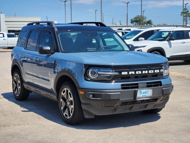 2024 Ford Bronco Sport Outer Banks 2