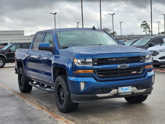 2017 Chevrolet Silverado 1500 LT 3