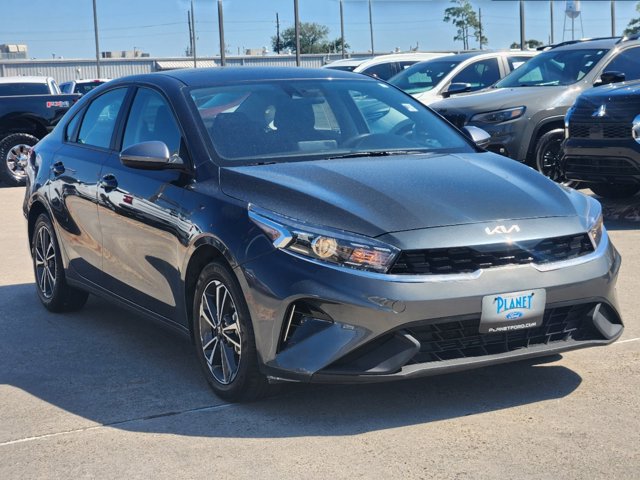 2023 Kia Forte LXS 3