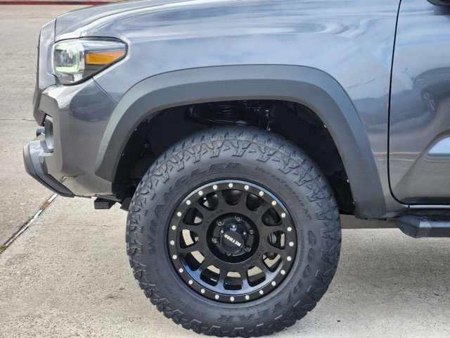 2021 Toyota Tacoma 4WD  7