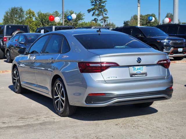 2023 Volkswagen Jetta Sport 4