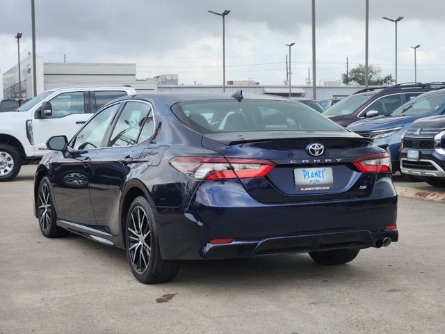 2022 Toyota Camry SE 6